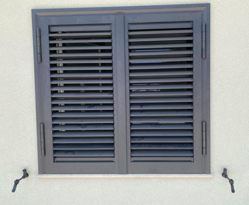 combinata-grata-persiana-alluminio-serie-polaris-power-security-4