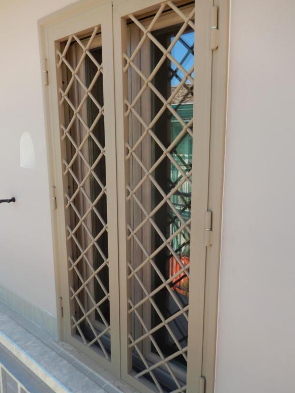 grate-fisse-e-apribili-avior-acciaio-zincato-power-securty-6