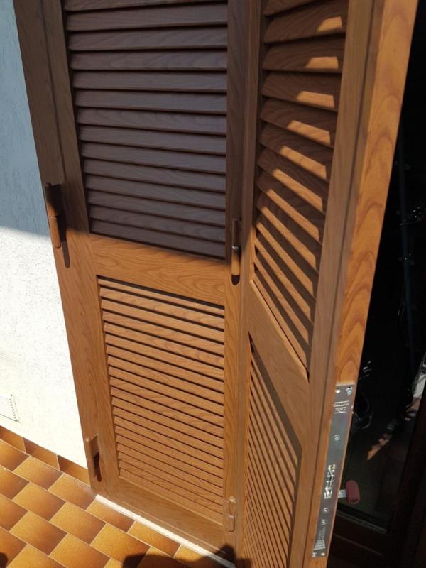 persiane-blindate-serie-vega-effetto-legno-power-security-9 (1)
